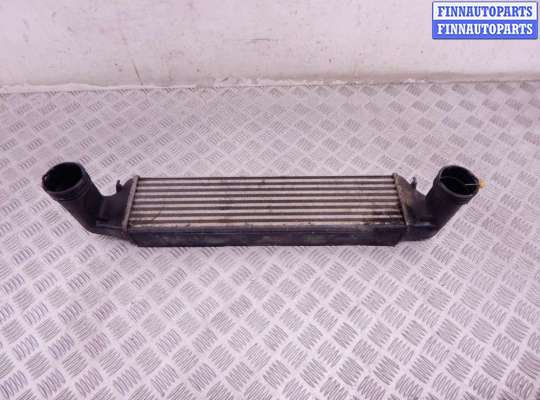Купить Радиатор интеркулера на BMW 3-series (E46) Радиатор интеркулера BM3663037 на BMW 3-series (E46)