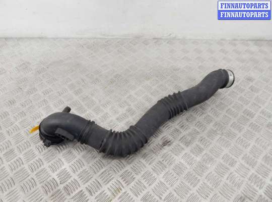 Патрубок двигателя BM3428222 на BMW X1-series (E84)