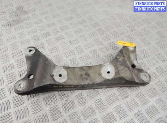 купить Кронштейн металлический на BMW 3-series (F30/31)