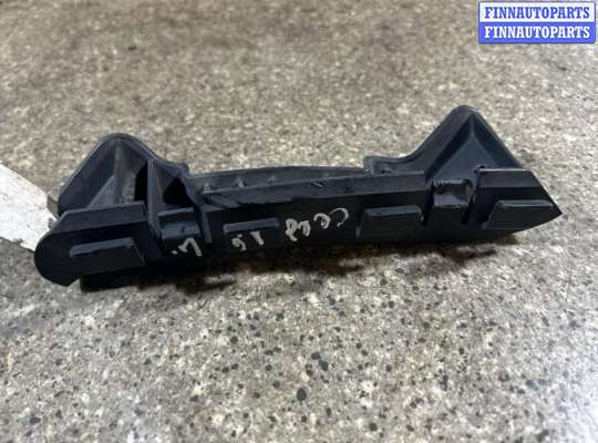 Кронштейн бампера на Kia Ceed I (ED)