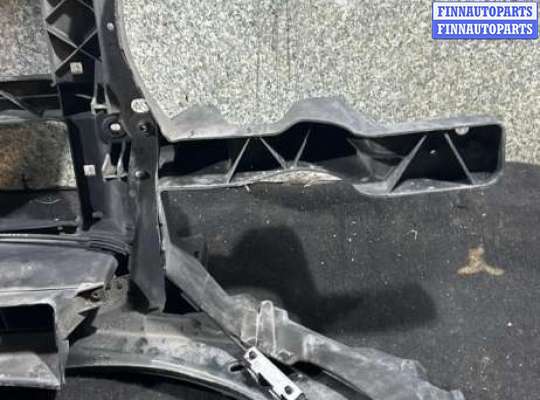 Панель передняя (телевизор) на Volkswagen Passat B6 (3C)