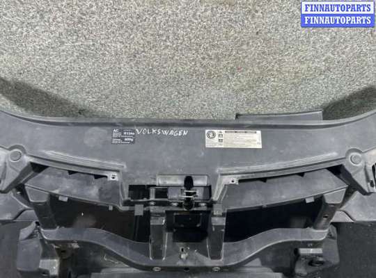 Панель передняя (телевизор) на Volkswagen Passat B6 (3C)