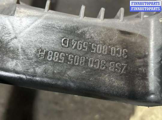 Панель передняя (телевизор) на Volkswagen Passat B6 (3C)