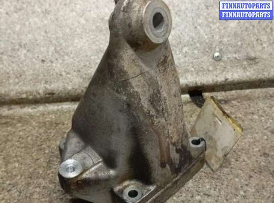 купить КРОНШТЕЙН ДВИГАТЕЛЯ на Mercedes C W203