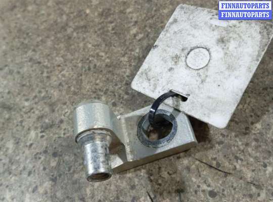 купить Петля двери задней правой на VOLKSWAGEN PASSAT B6