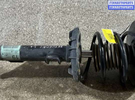Стойка передняя правая MB1370669 на Mercedes C W203