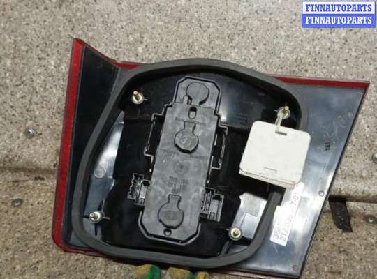 купить фонарь крышки багажника левый на VOLVO 940