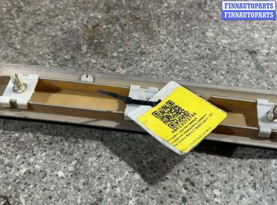 купить Молдинг крыла на Mercedes C W202