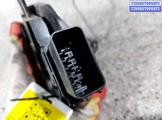Замок боковой двери на Mazda 3 I (BK)