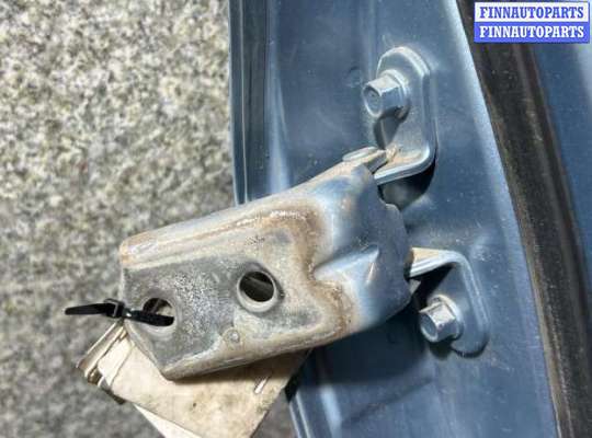 купить петля двери передней правой на HYUNDAI i20 PB