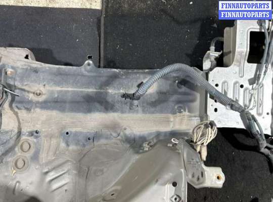 Лонжерон кузовной на Toyota Auris I (E150)