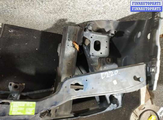 купить Передняя панель крепления облицовки (телевизор) на Mercedes E W124 [2-й рестайлинг]