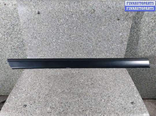 купить молдинг двери задней правой на Mercedes C W202
