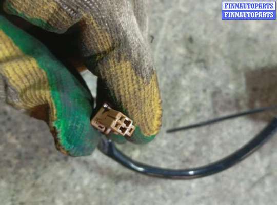 купить Кнопка открытия багажника на NISSAN Tiida C11