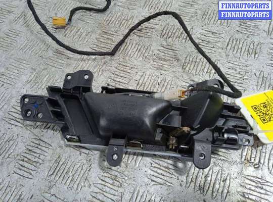 купить Ручка внутренняя задняя левая на AUDI A6 4F/C6