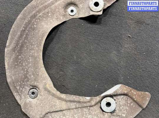 Кожух защитный тормозного диска BM3667406 на BMW 1 E87/E81/E82/E88 [рестайлинг]