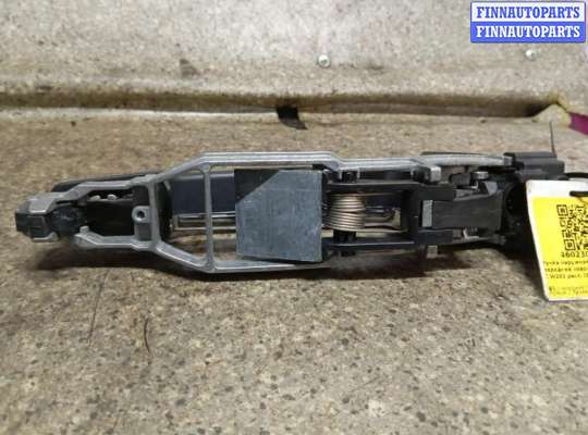 купить Ручка наружная передняя левая на Mercedes C W202