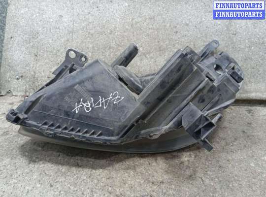 купить Фара правая на OPEL Zafira 2  (B)