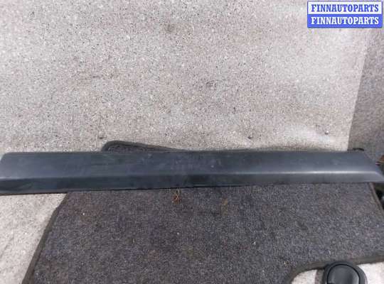 молдинг двери передней левой RN1027696 на RENAULT SANDERO