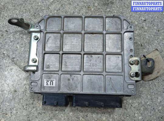Блок управления двигателем TT968531 на TOYOTA Prius 3