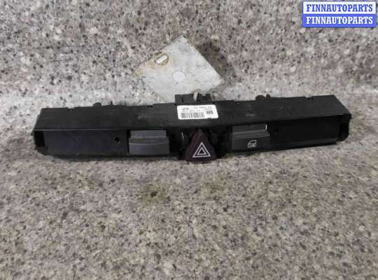 купить Кнопка аварийной сигнализации на OPEL Zafira 2  (B)