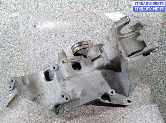купить КРОНШТЕЙН ГЕНЕРАТОРА на RENAULT Laguna 2