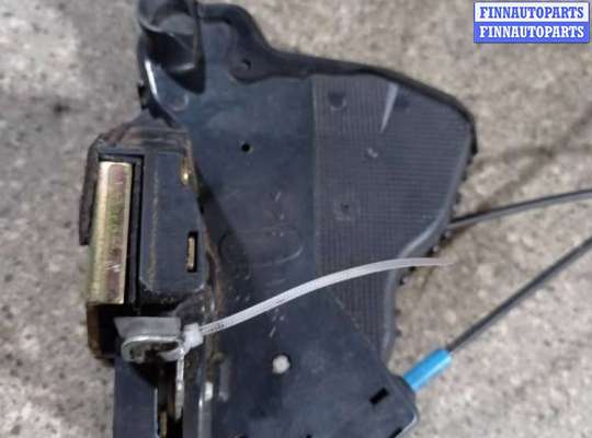 купить замок двери передней правой на TOYOTA Avensis 2  (T250)