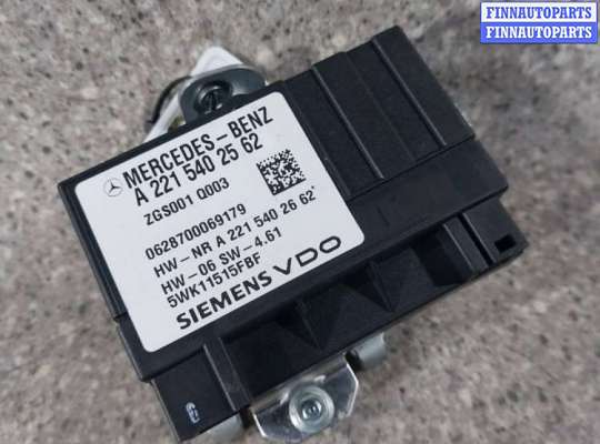 Блок управления топливным насосом MB1375147 на Mercedes S W221
