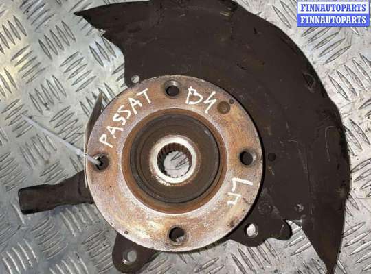 Ступица передняя левая VG667564 на VOLKSWAGEN PASSAT B4