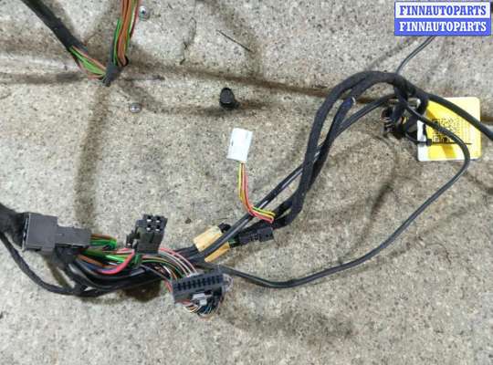 купить Проводка двери передней правой на Mercedes E W210