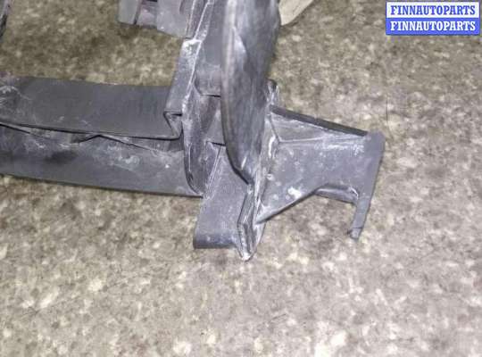 крепление фары правой PG1030485 на PEUGEOT 307