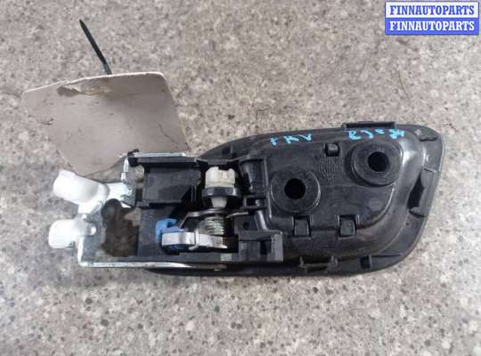 купить Ручка внутренняя задняя правая на HONDA FR-V