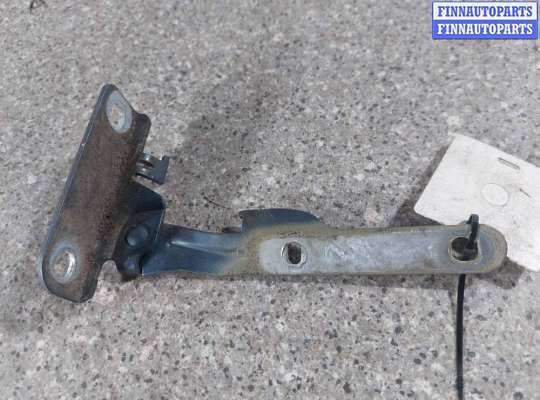 Петля капота правая RN1113698 на Lada Largus