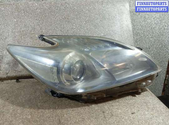 купить Фара правая на TOYOTA Prius 3