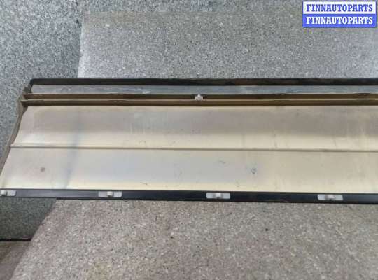 купить молдинг двери передней левой на Mercedes S W140