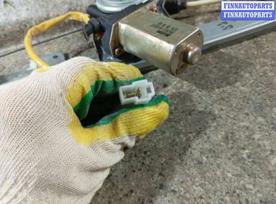 Стеклоподъемник электрический