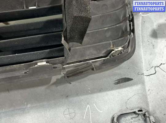 купить Бампер передний на TOYOTA Prius 3