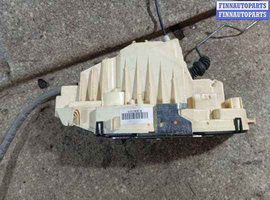 Замок боковой двери на Mercedes-Benz S (W221)
