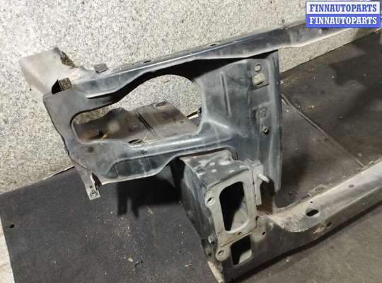 Панель передняя (телевизор) на Nissan Cefiro 32