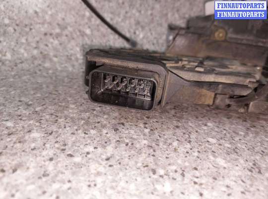 Замок боковой двери на Mazda 3 I (BK)