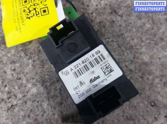 Усилитель антенны MB1374792 на Mercedes S W221