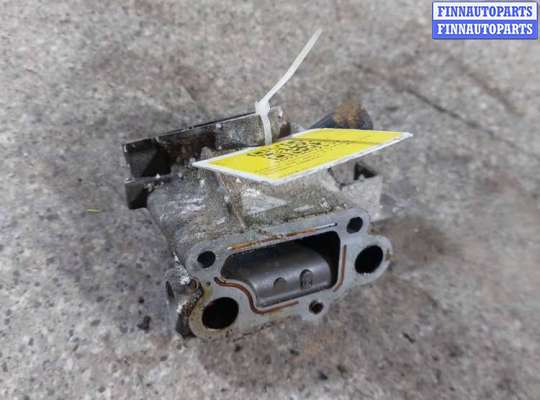 Корпус термостата на Renault Sandero I