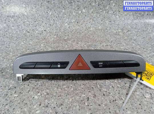 блок кнопок PG764484 на PEUGEOT 308 T7