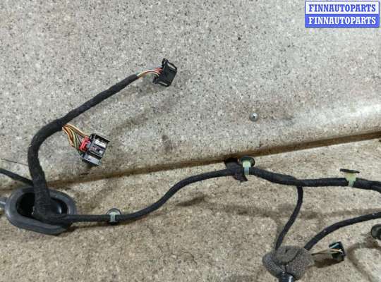 купить Проводка двери задней левой на VOLKSWAGEN PASSAT B6