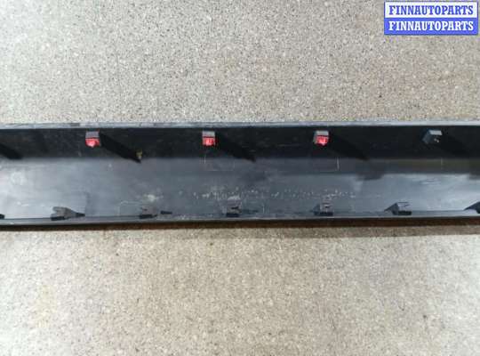 купить Накладка на порог наружная правая на KIA Sportage 3