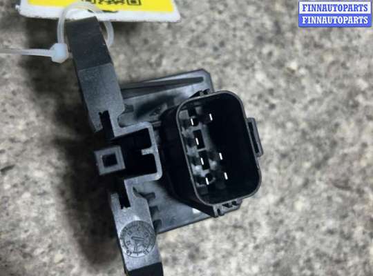 купить Блок управления топливным насосом на FORD Focus 3