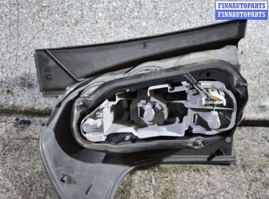 купить Фонарь задний правый на TOYOTA COROLLA VERSO