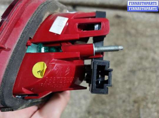 купить фонарь крышки багажника левый на CITROEN C5 2