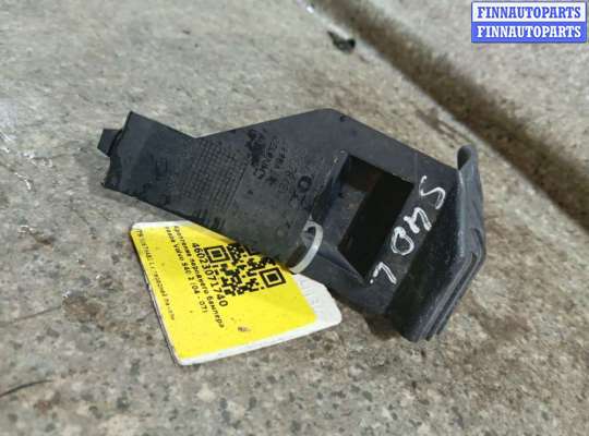 купить Кронштейн крепления бампера на VOLVO S40 2