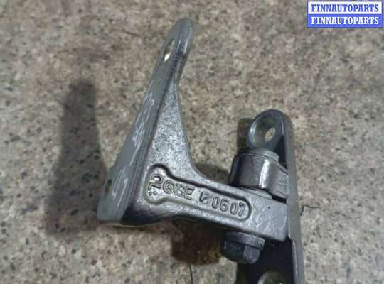 петля двери передней левой MB1374976 на Mercedes S W221